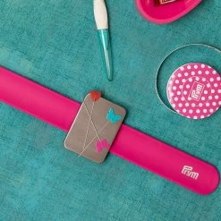 Prym Magnetic Wrist Pin Cushion Pins & Accessories