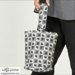 Indygo Junction Flying Geese Quilted Wristlet Pattern