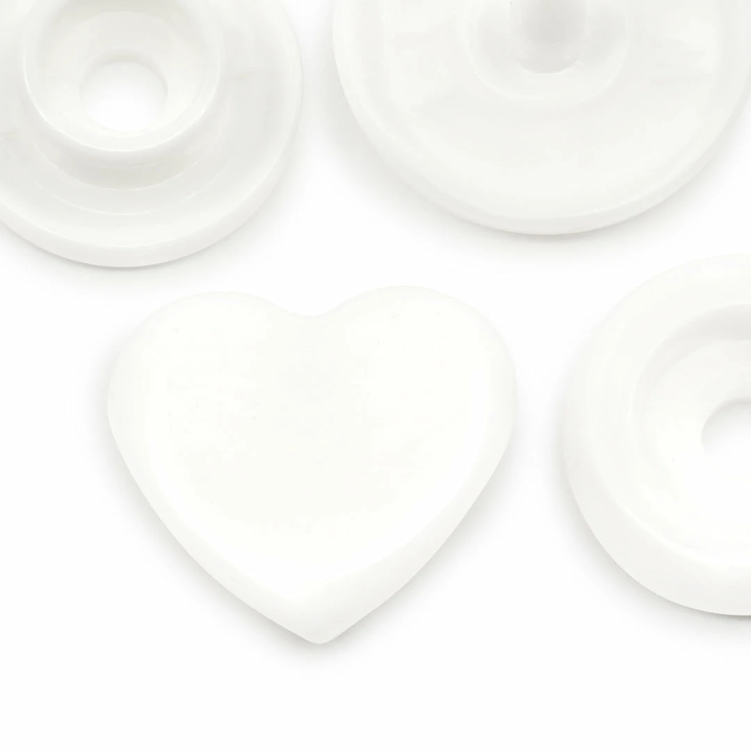 Dritz Plastic Color Heart Snaps, 12 Sets 4 Dritz Plastic Color Heart Snaps, 12 Sets