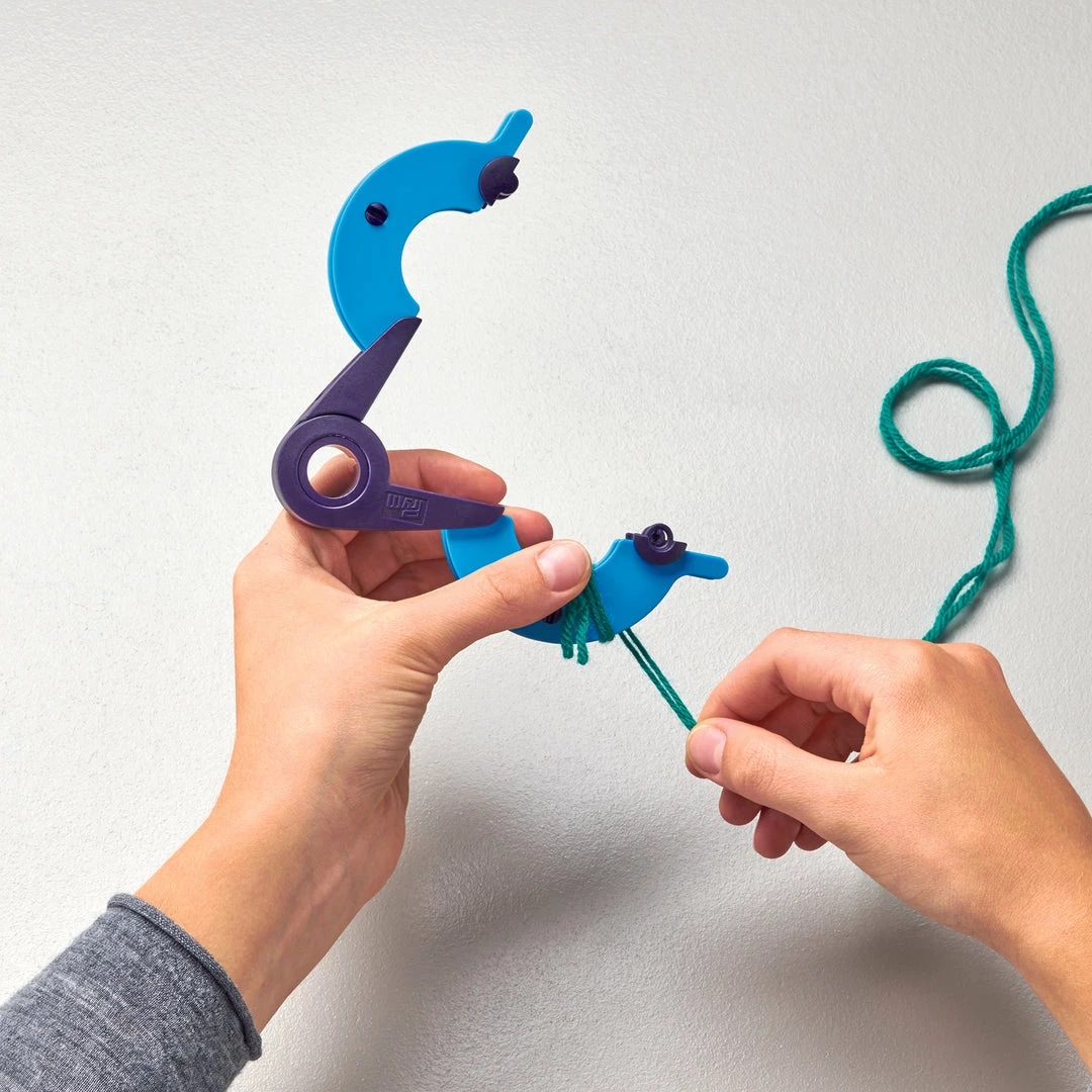 Prym 2-in-1 Pompom Maker, Large Yarn Accessories 5 Prym 2-in-1 Pompom Maker, Large Yarn Accessories
